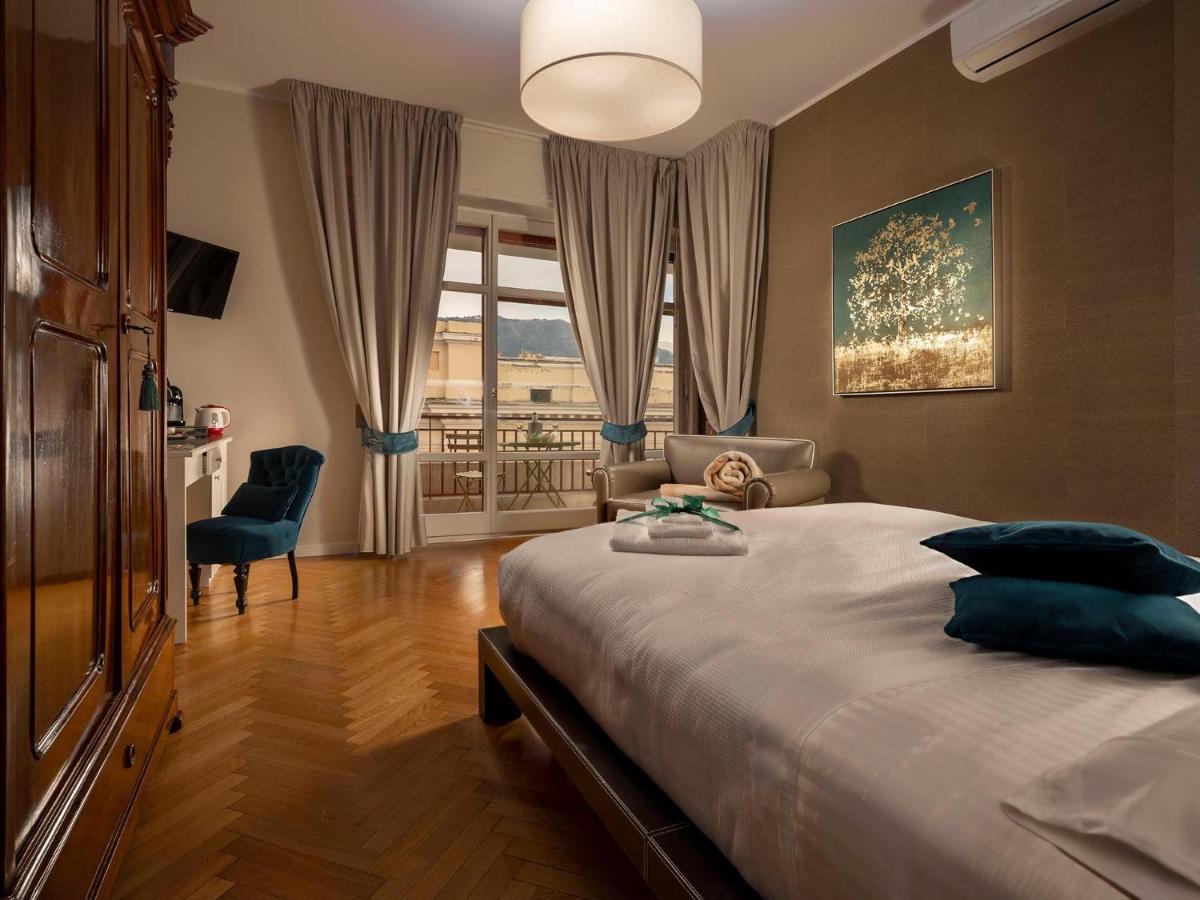 Attico 195 Bed & Breakfast Salerno Exterior photo